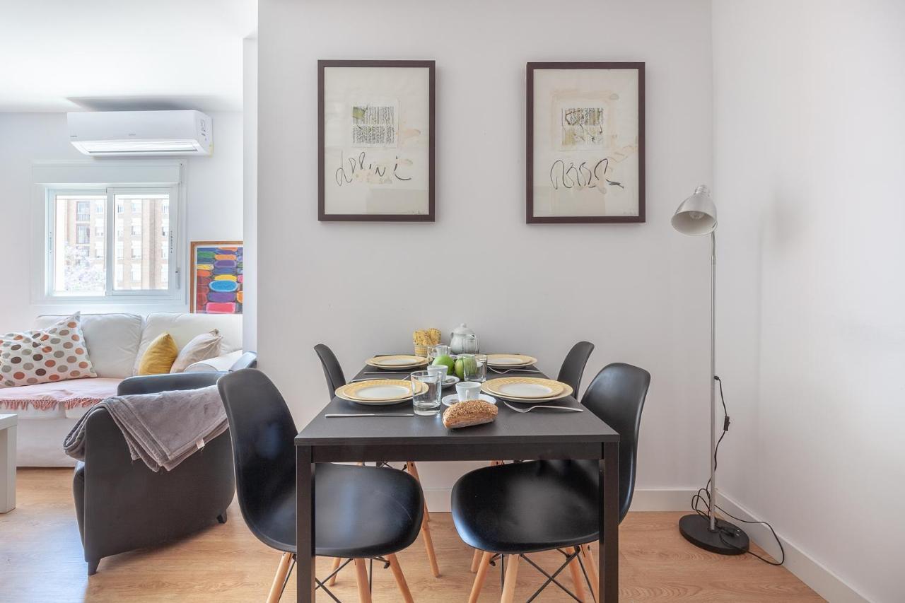 Apartamento Luminoso Y Acogedor En Sevilla. A/C. 외부 사진